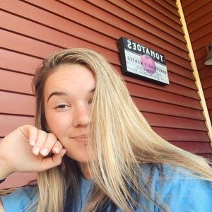 Meet your Posher, Elani